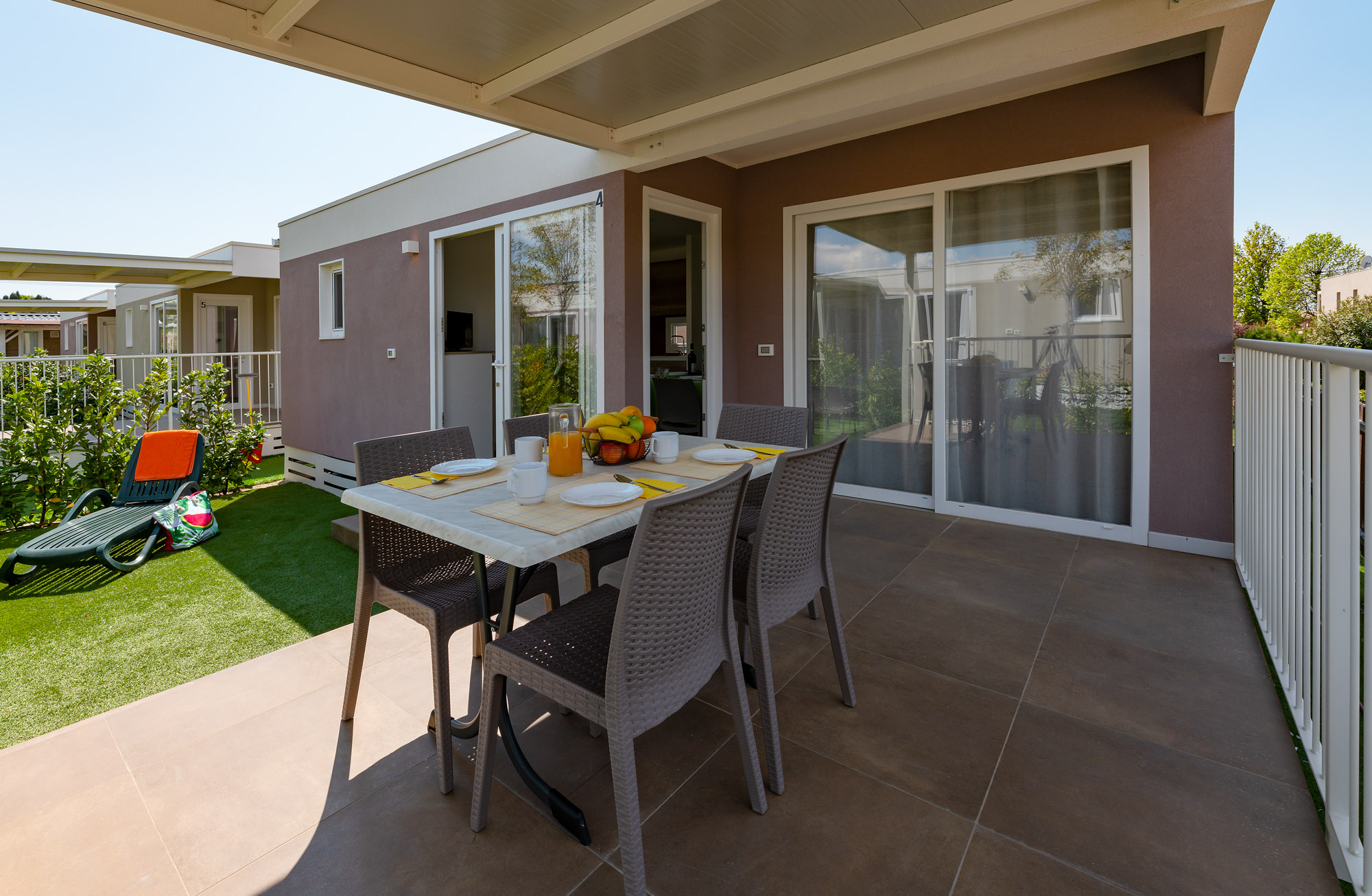 Comodi comodi, e a due passi dal <span class='gold'>lago</span>